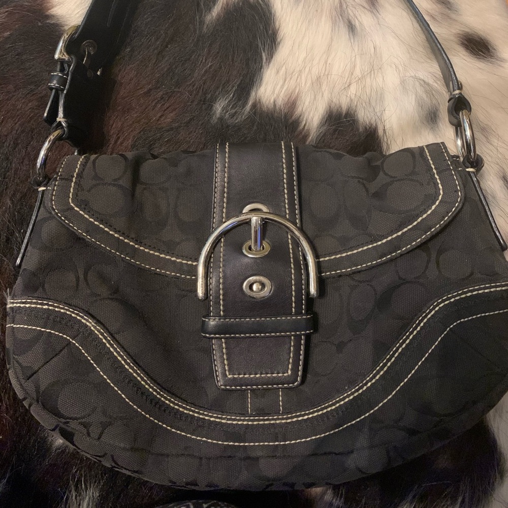 Regular  sized coach bag in good condition